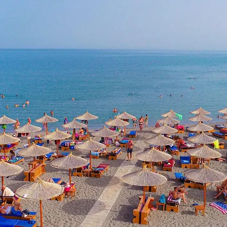 Apartahotel Kamberi & *