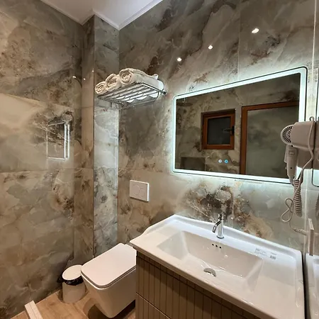 Kamberi Hotel&apartments Aparthotel 4*