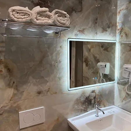 Aparthotel Kamberi & Velipojë