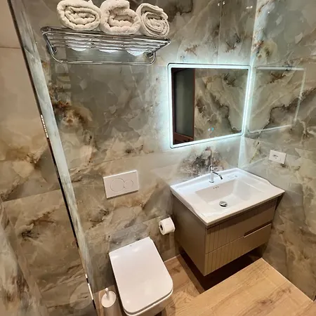 Kamberi Hotel&apartments 4*