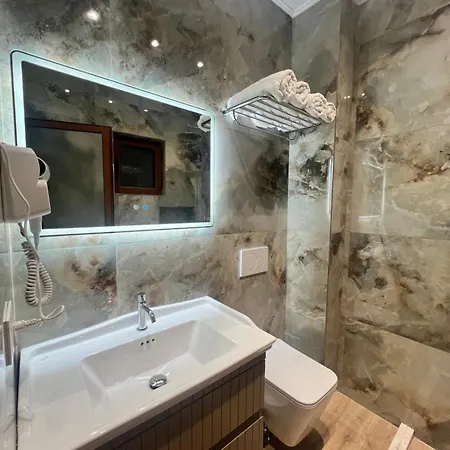 Kamberi Hotel&apartments 4*