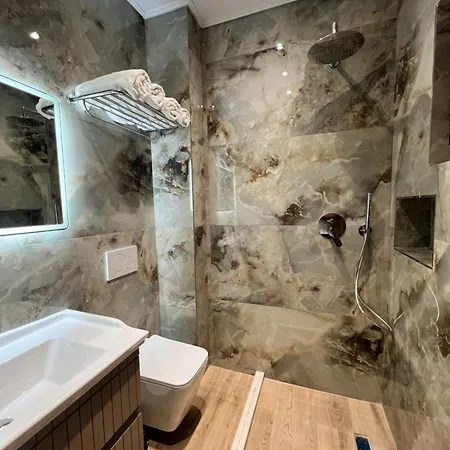 Kamberi Hotel&apartments Aparthotel