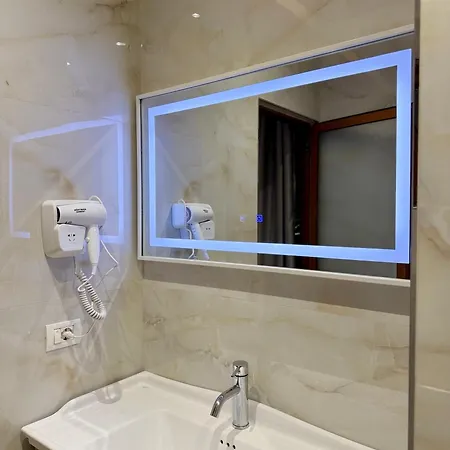 Aparthotel Kamberi Hotel&apartments 4*