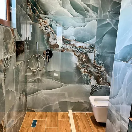 Kamberi Hotel&apartments