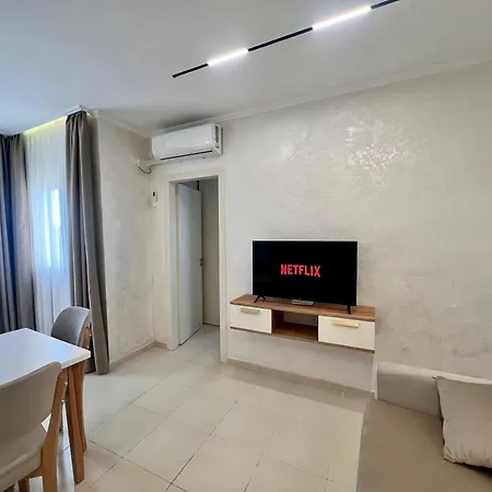 Kamberi Hotel&apartments 4* Velipojë