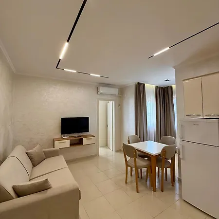 Aparthotel Kamberi &