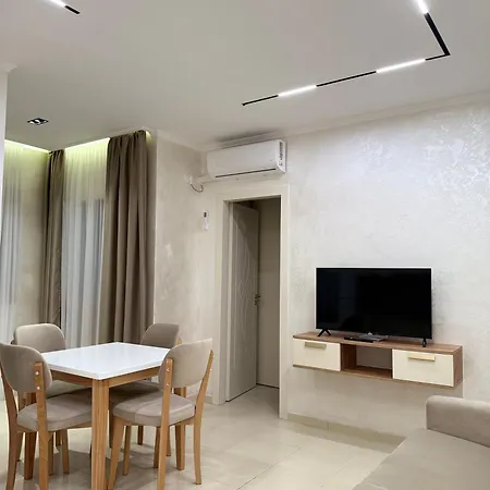 Kamberi & Apartahotel *