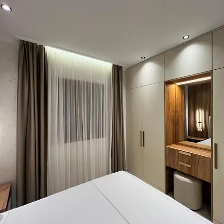 Kamberi Hotel&apartments 4* Velipojë