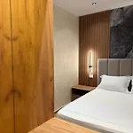 Kamberi & Appart hôtel 4*