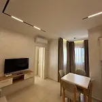 Kamberi & 4* Velipojë