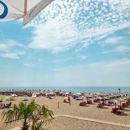 Hotel apartamentowy Kamberi & Velipojë