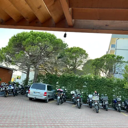 Kamberi & Hotel apartamentowy