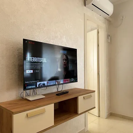 Kamberi & Hotel apartamentowy Velipojë