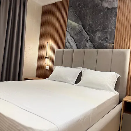 Kamberi & Hotel apartamentowy Velipojë