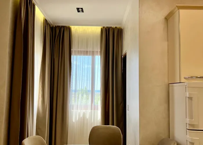 Kamberi & Lägenhetshotell Velipojë